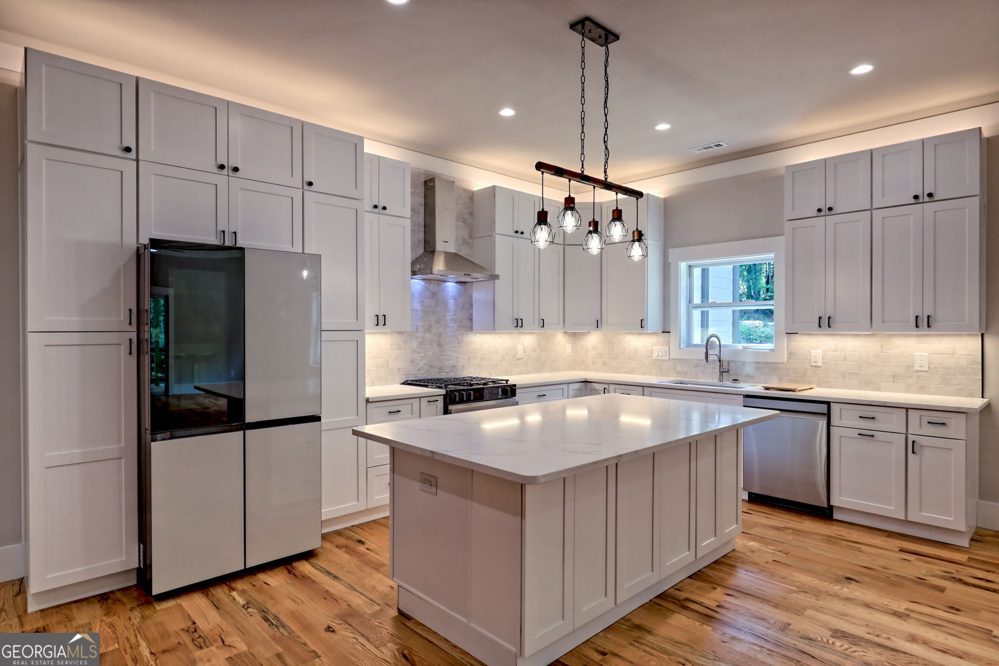 341 Abby LN