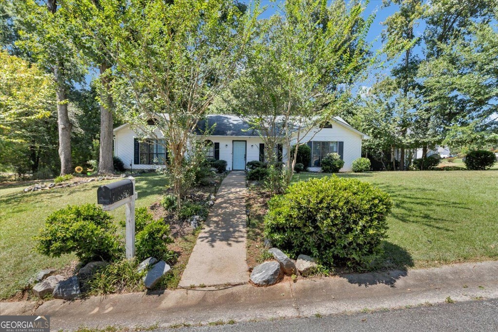 Photo of 226 N Wesleyan Circle, Macon, GA 31210 (MLS # 10835387)