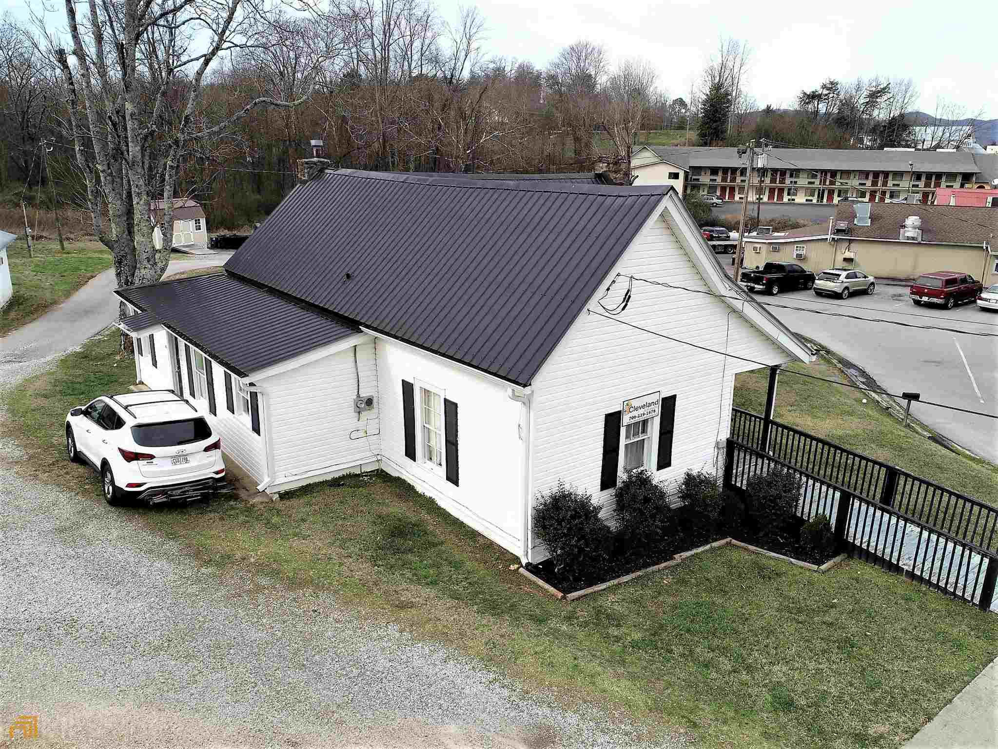 286 S Main ST