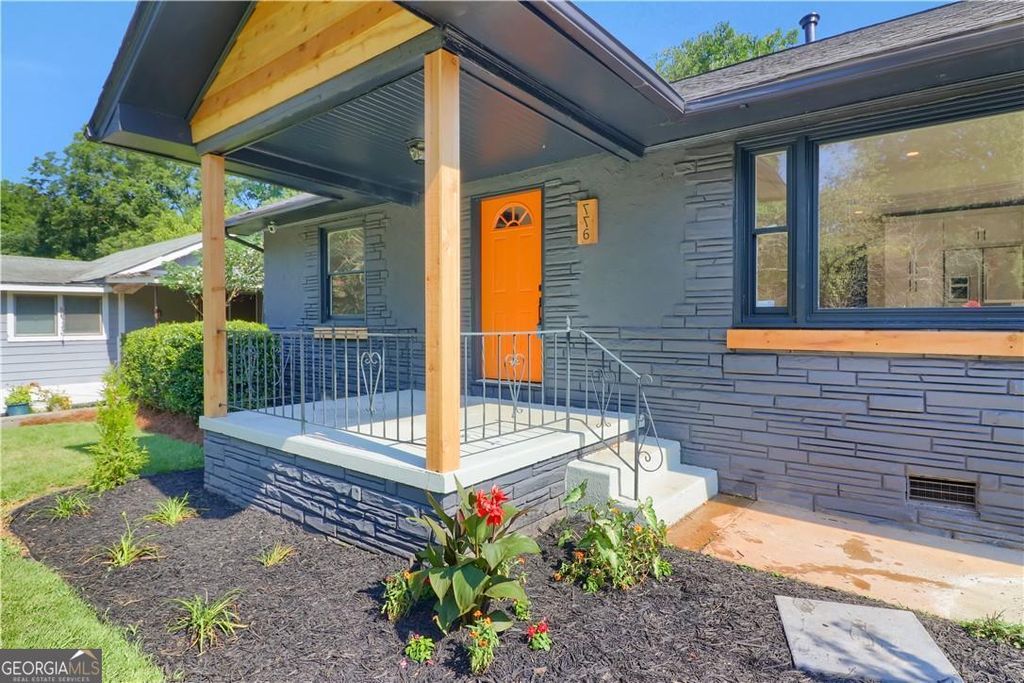 Photo of 776 Norwood Road SE, Atlanta, GA 30315 (MLS # 10686152)