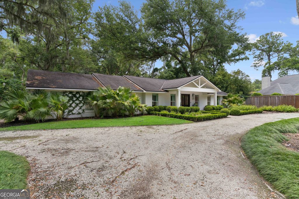 Photo of 4909 Frederica Road, St Simons Island, GA 31522 (MLS # 10791624)