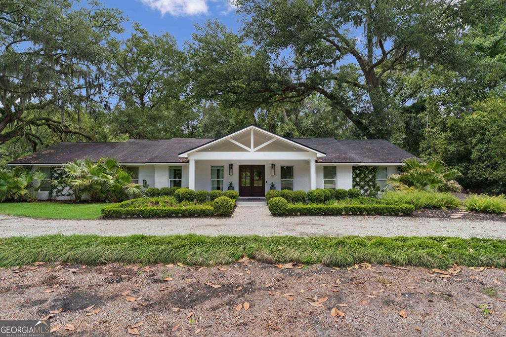 Photo of 4909 Frederica Road, St Simons Island, GA 31522 (MLS # 10791624)