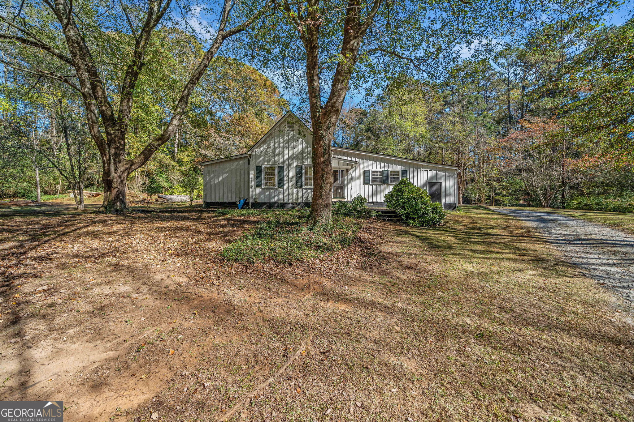 1765 Holly Springs RD NE