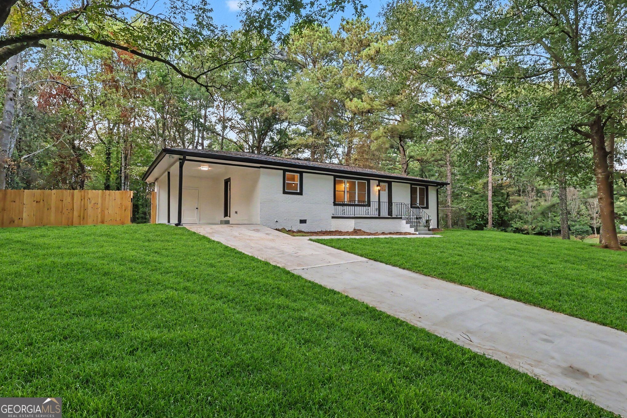 4225 Bakers Ferry RD SW