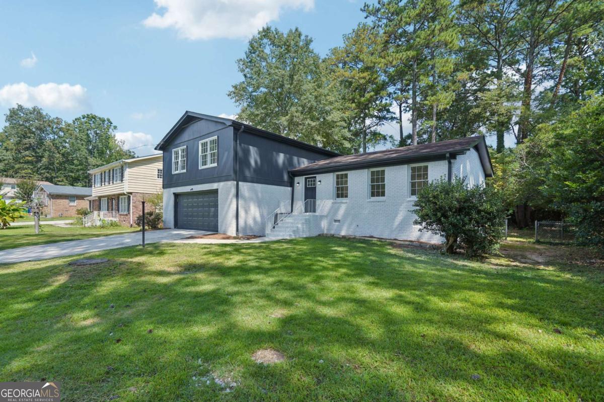 1681 Brantford DR