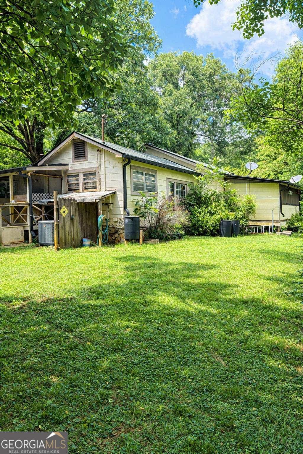 Photo of 28 8th Street, Emerson, GA 30137 (MLS # 10780409)
