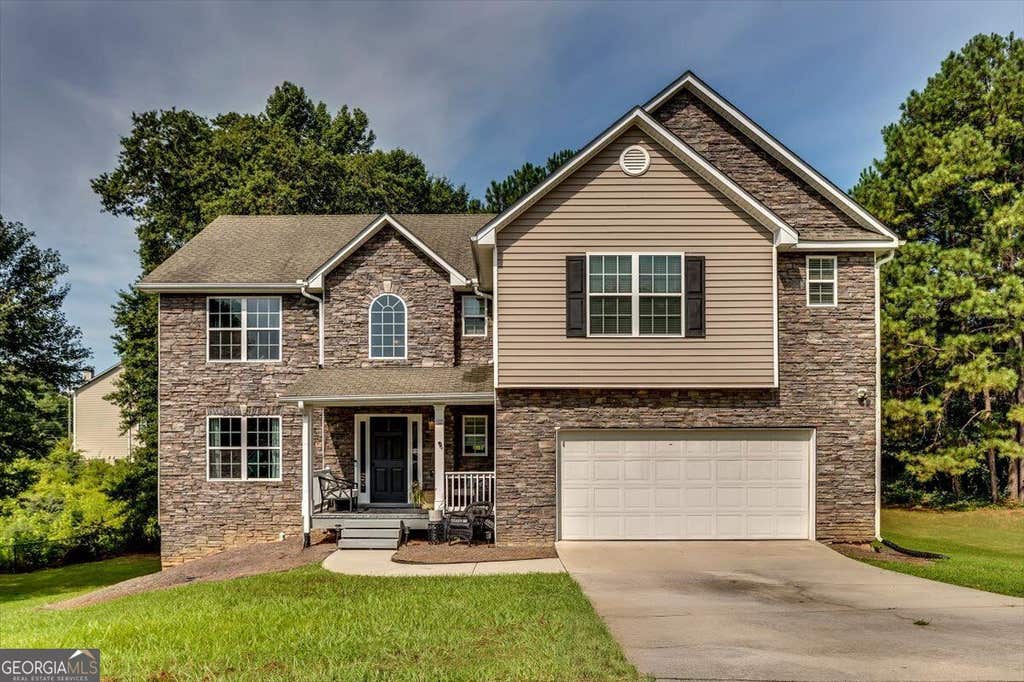 Photo of 1616 Tusk Trail NE, Conyers, GA 30012 (MLS # 10828471)