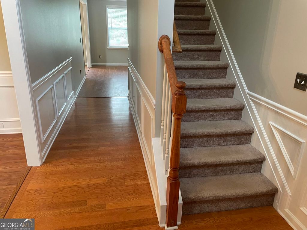 Photo of 807 Slope Creek Way, Canton, GA 30115 (MLS # 10721768)