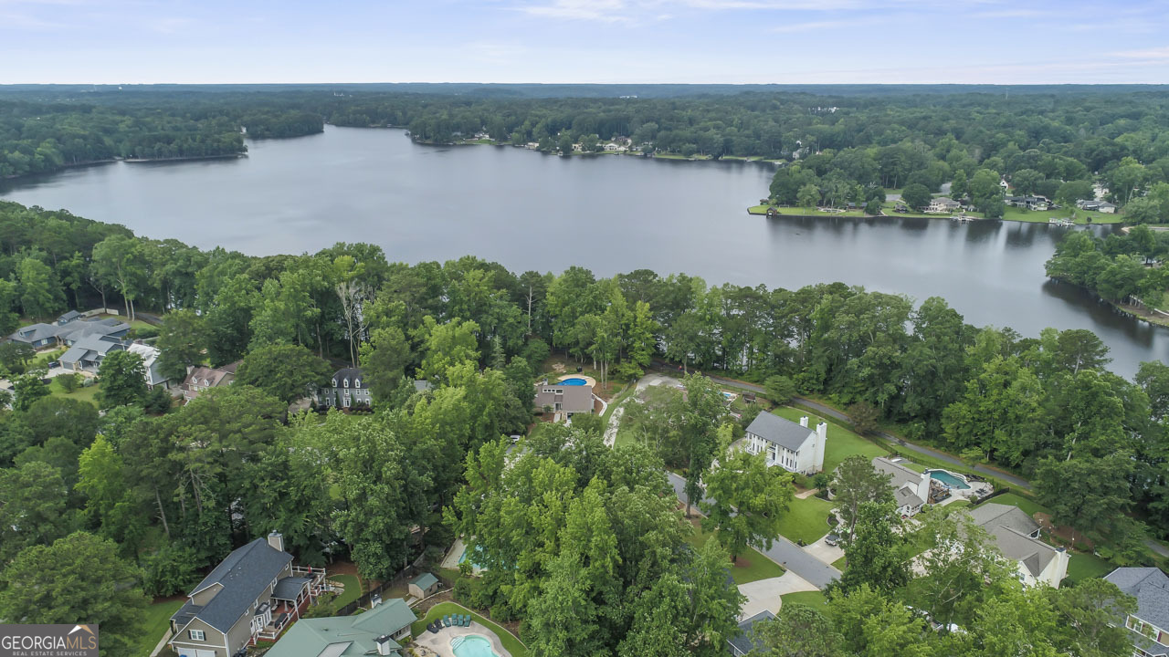 107 Edgewater WAY