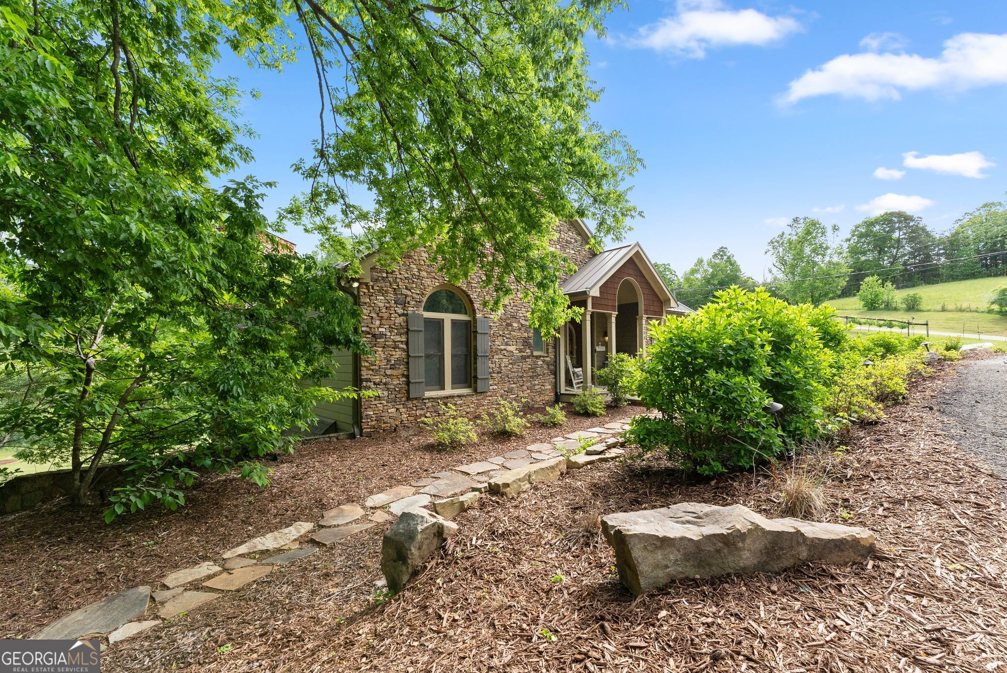 253 Happy Trails WAY