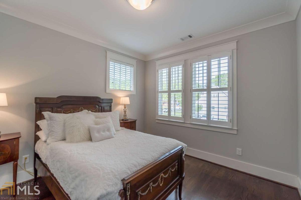 Oakhurst - Residential