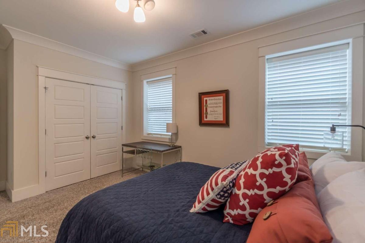 Oakhurst - Residential