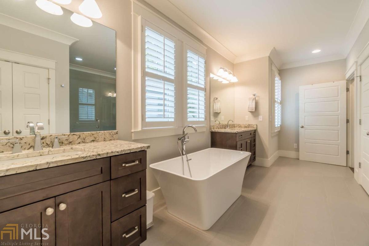 Oakhurst - Residential