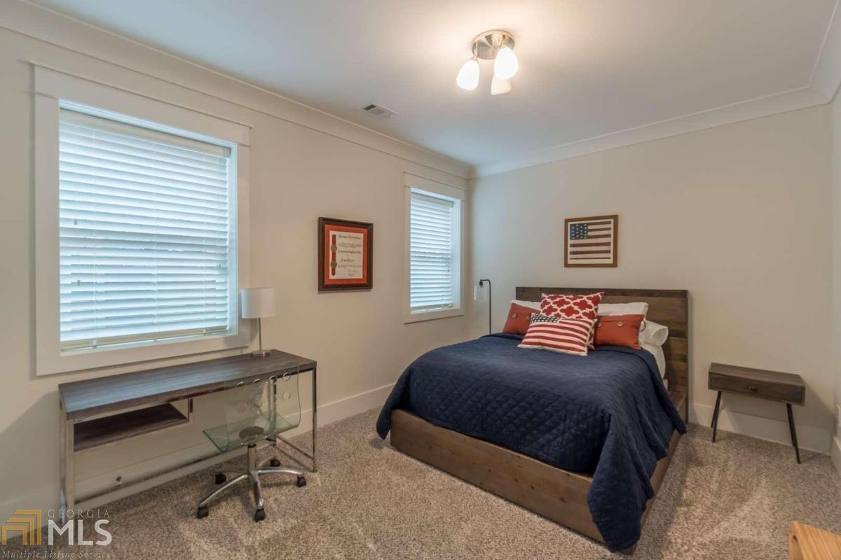 Oakhurst - Residential