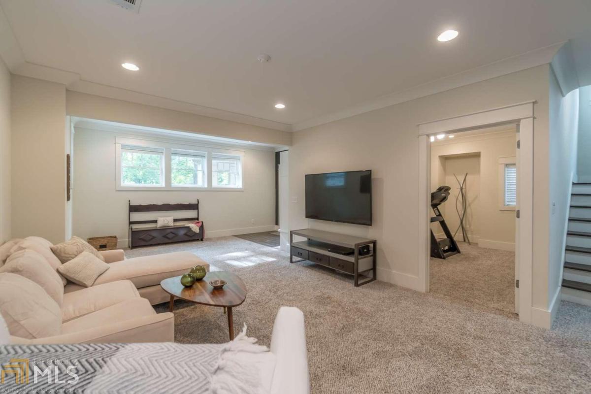 Oakhurst - Residential