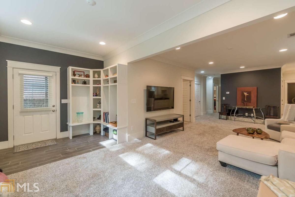 Oakhurst - Residential