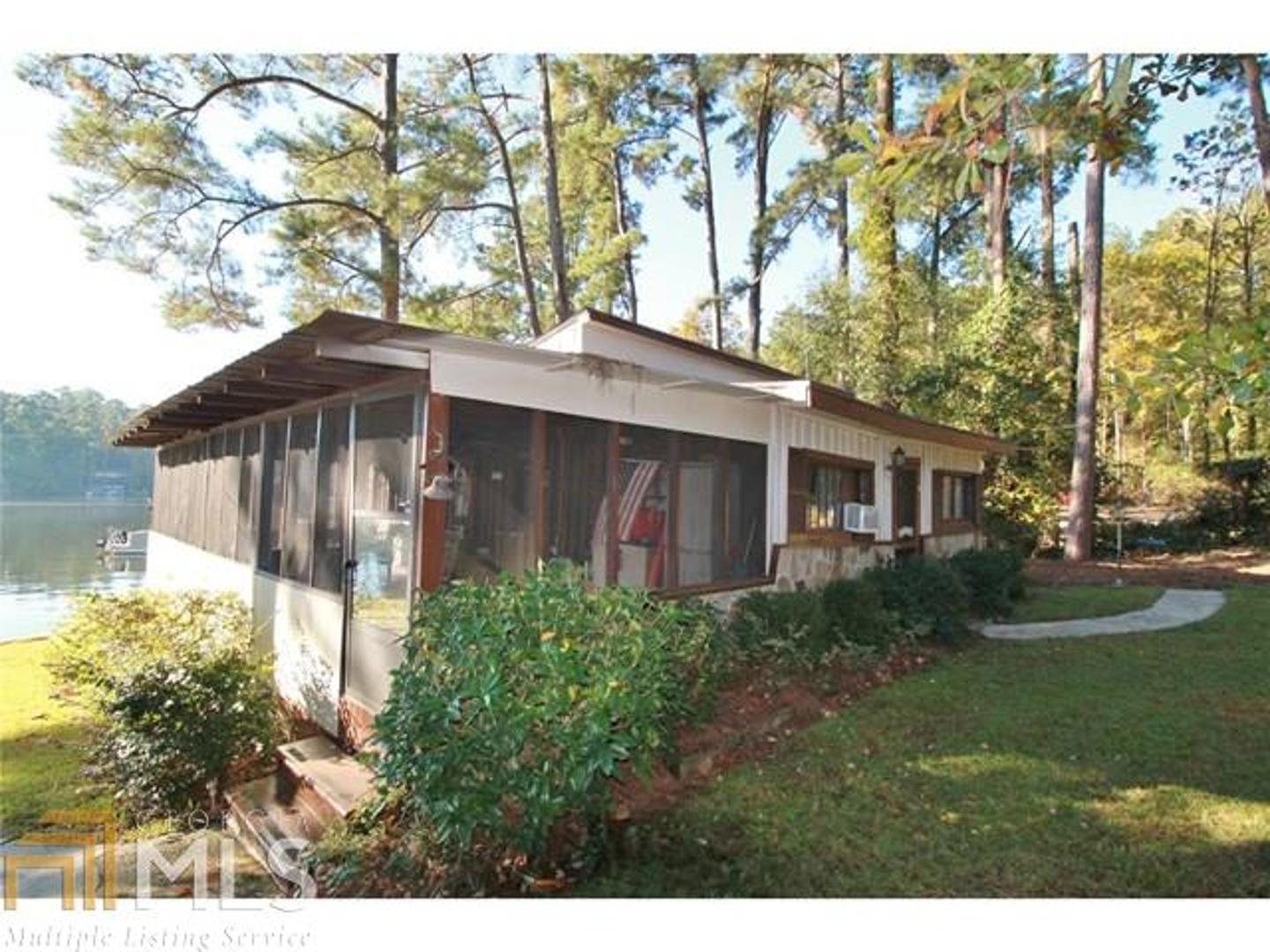 Strickland Lease - Residential