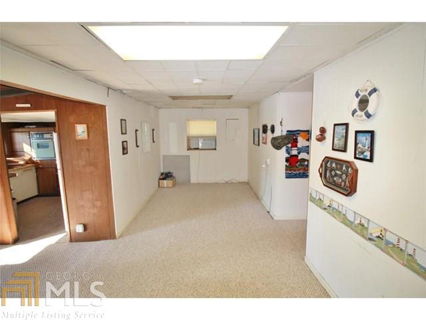 Strickland Lease - Residential