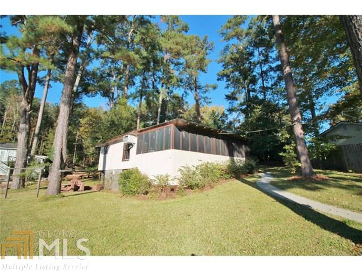 Strickland Lease - Residential
