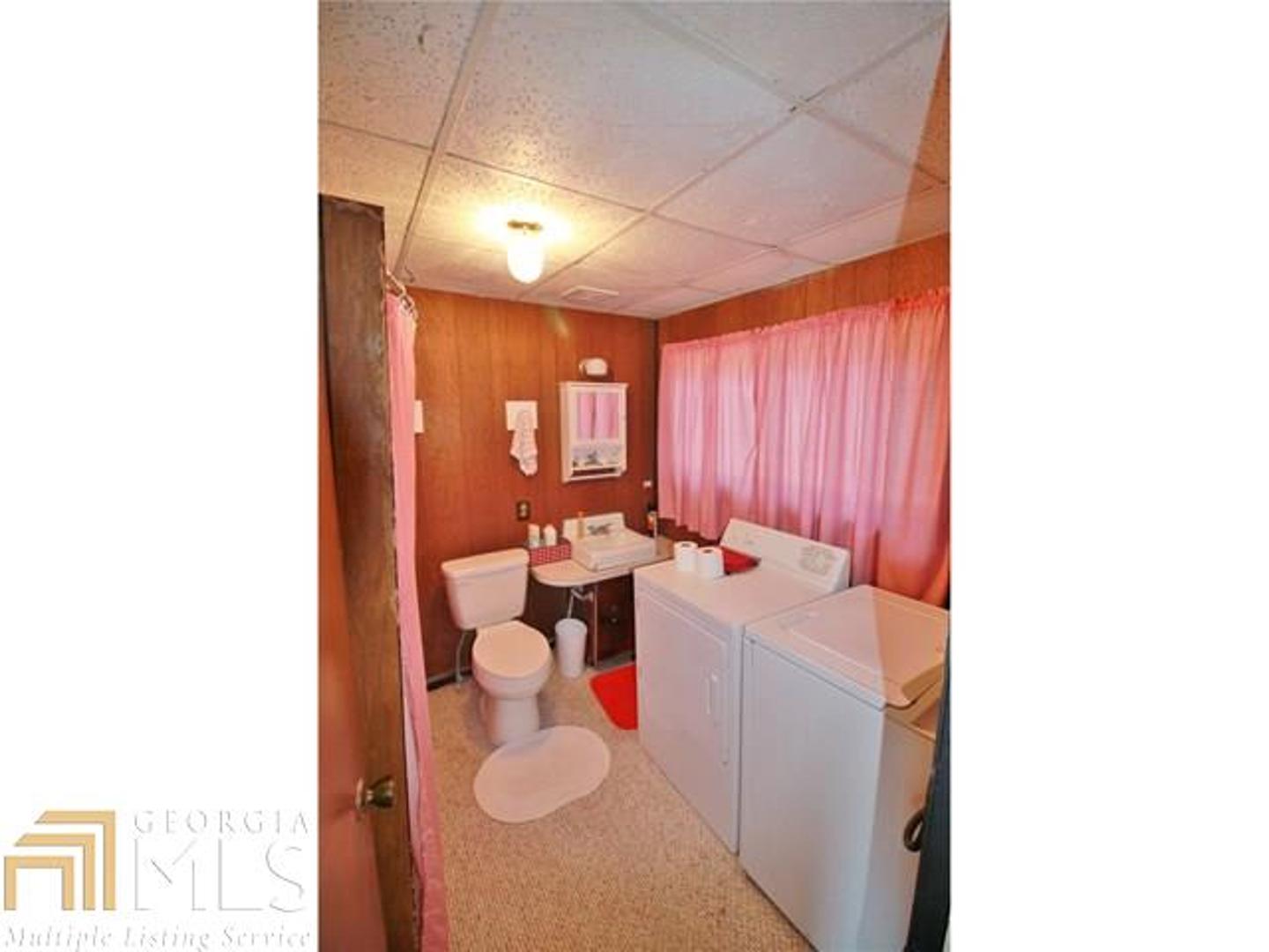 Strickland Lease - Residential