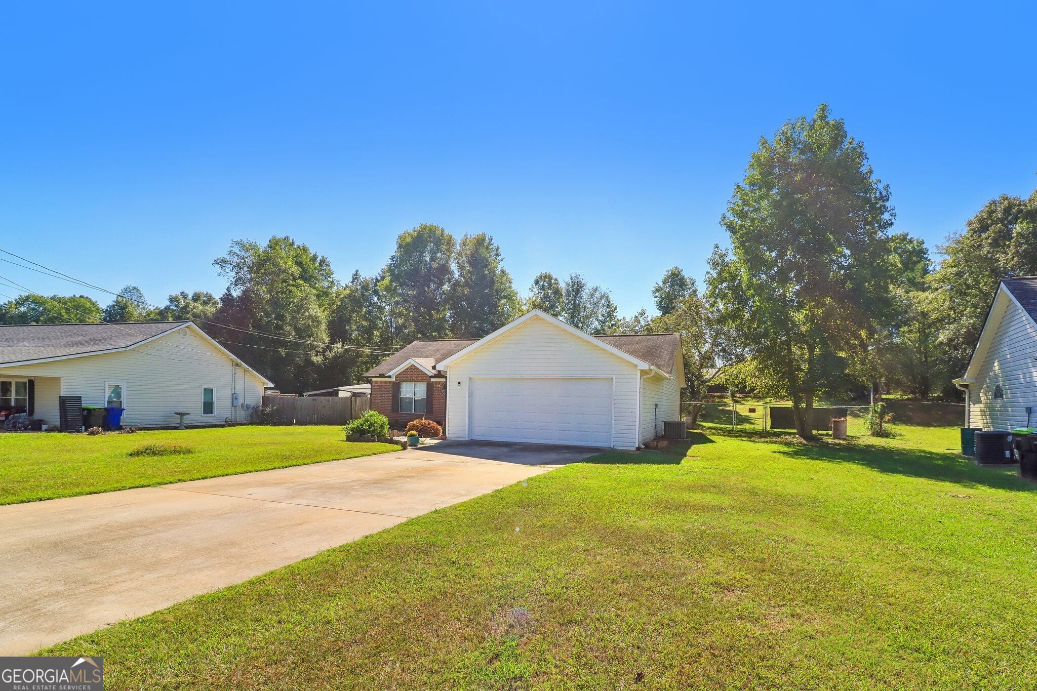22 Canterbury DR