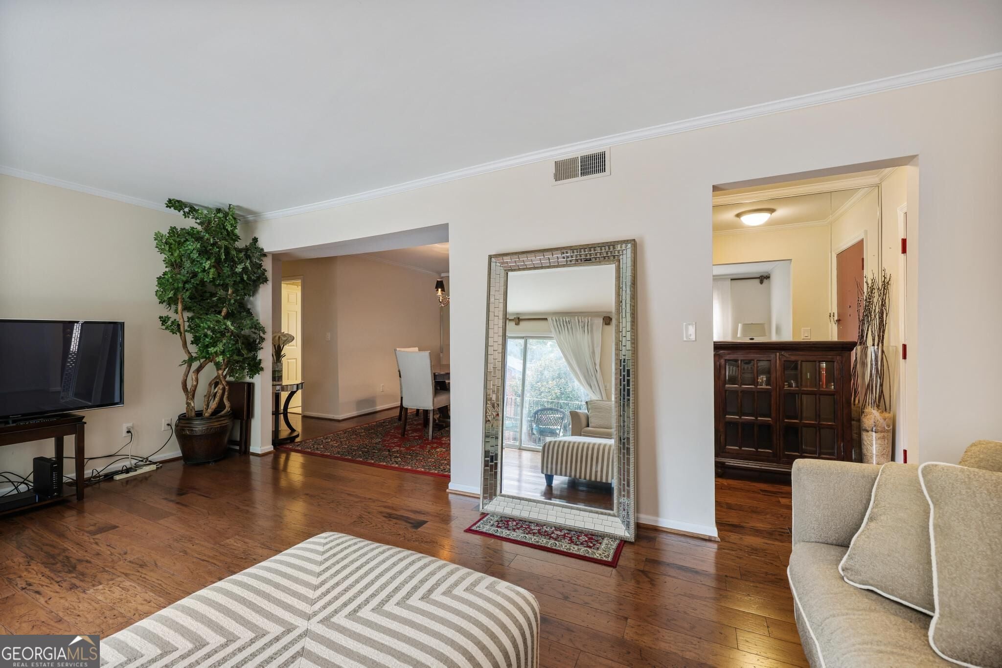 6851 Roswell RD F5