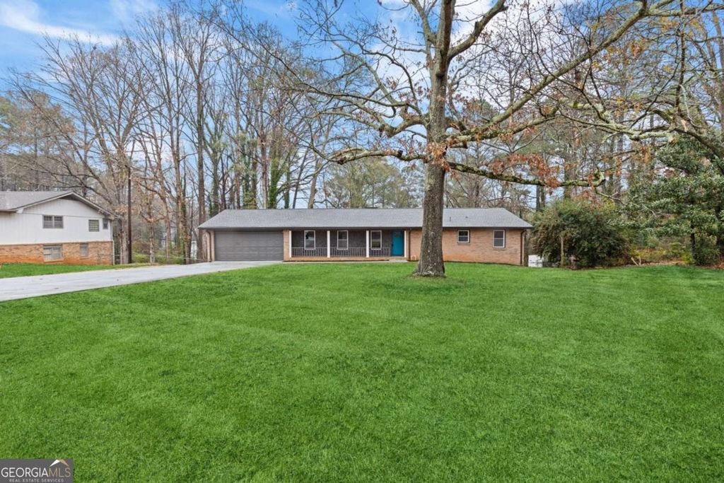 Photo of 2224 Hudson Drive SW, Lilburn, GA 30047 (MLS # 10725402)