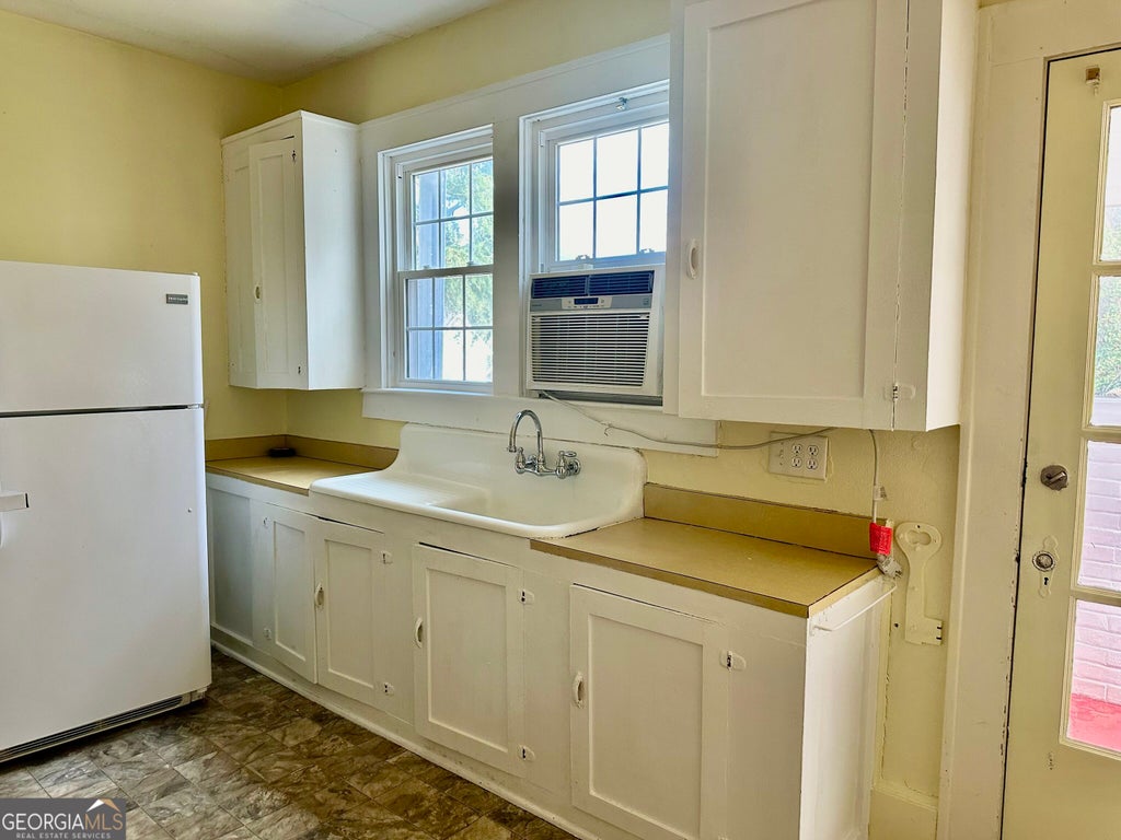 Photo of 403 E Elm Street, Rockmart, GA 30153 (MLS # 10874747)