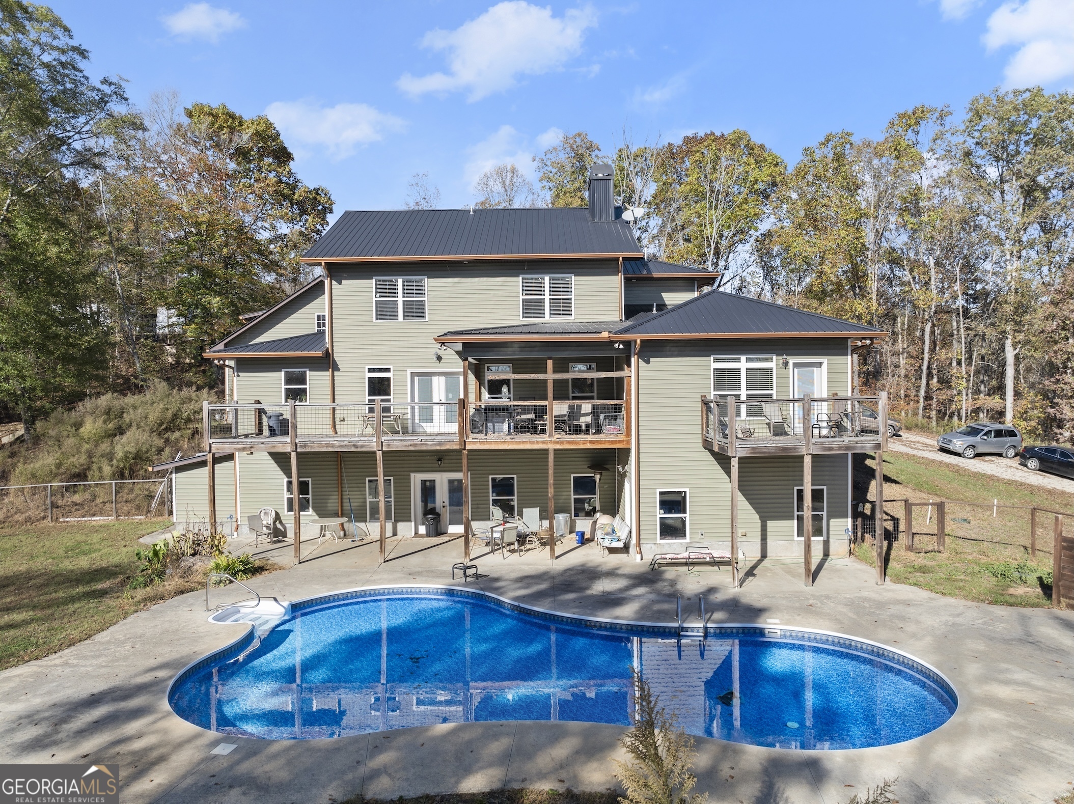 5265 Madge LN