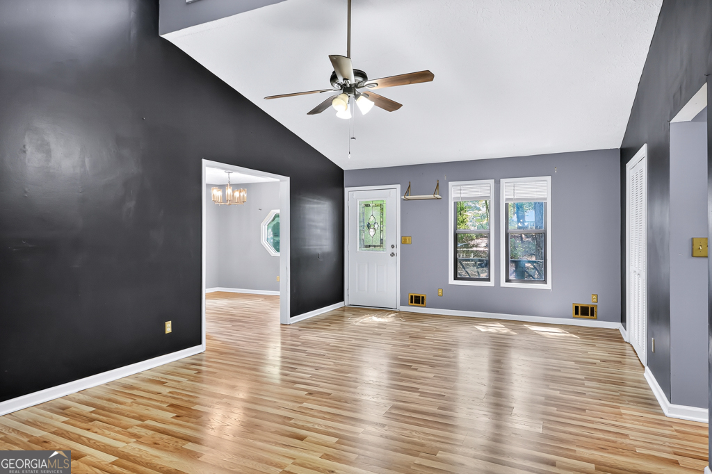 292 Hill Crest CIR