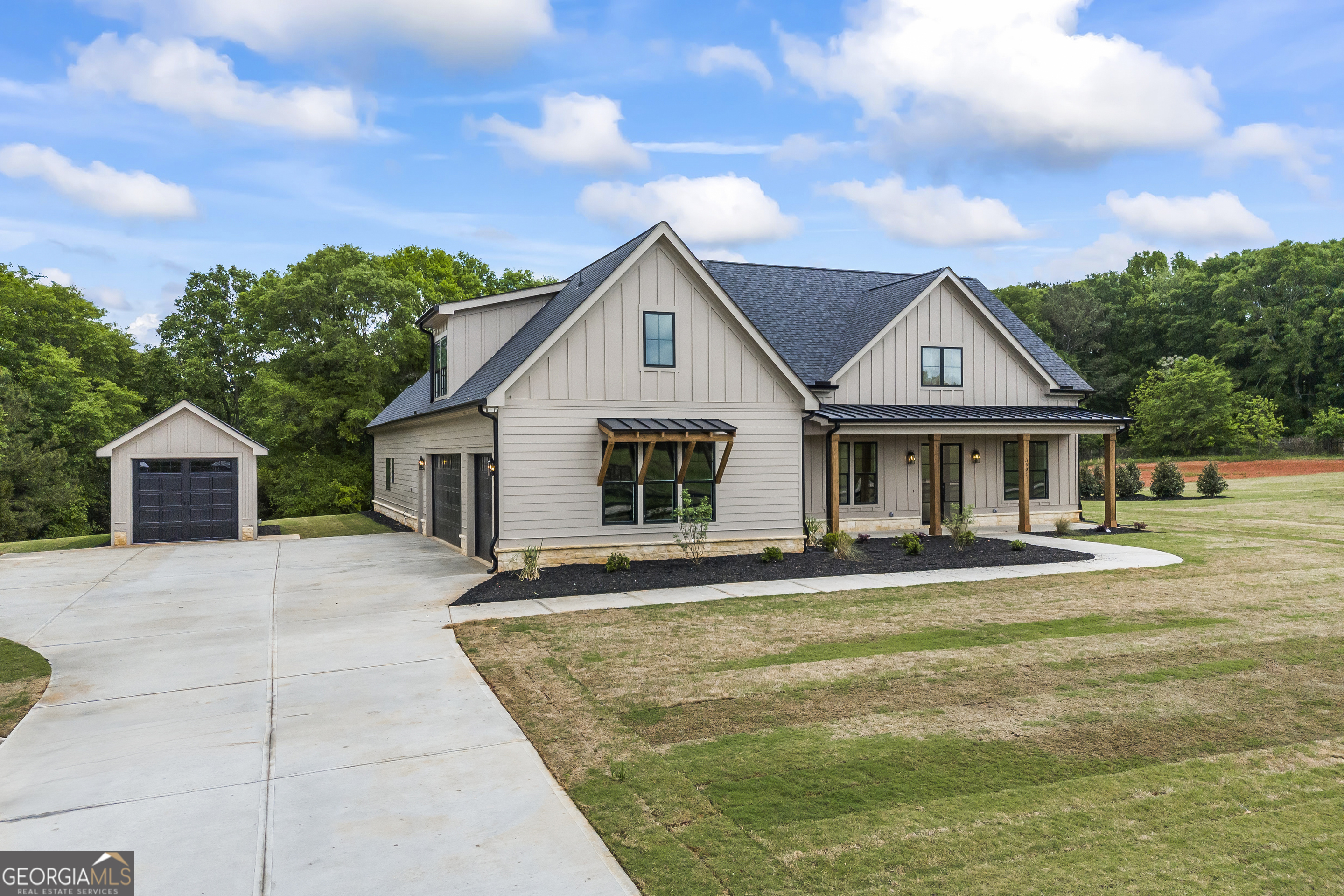 3601 Perry Smith RD