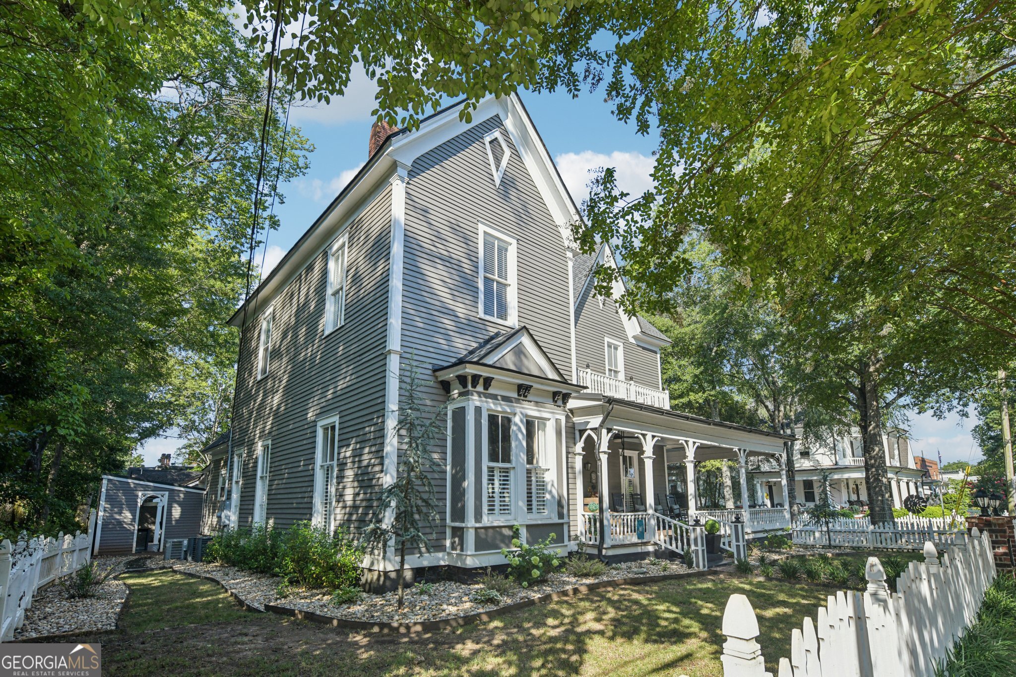 207 E Hightower TRL