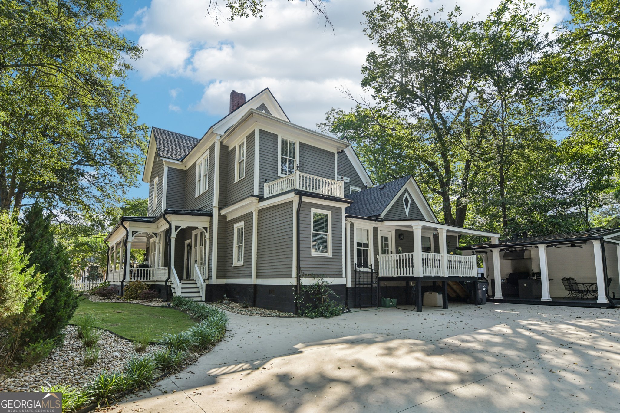 207 E Hightower TRL