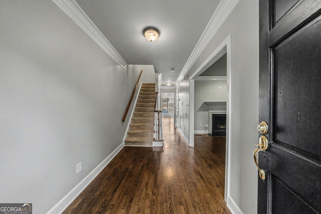 Photo of 125 Mt Vernon Circle, Atlanta, GA 30338 (MLS # 10667179)