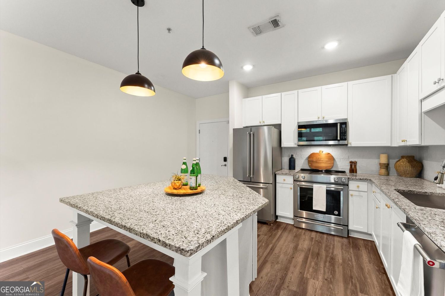 840 United AVE SE 106