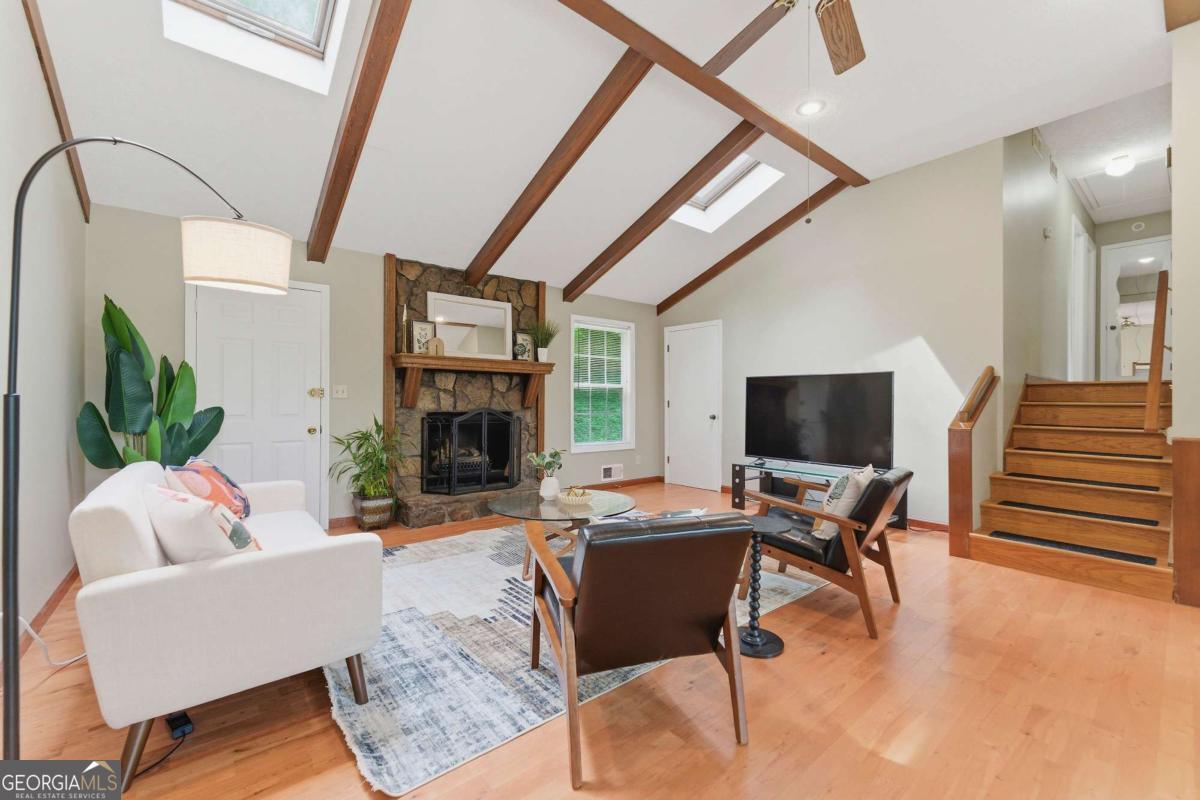 2383 Black Oak DR
