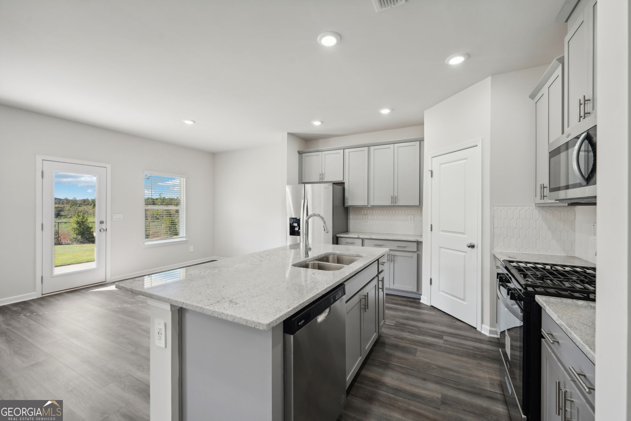 Creekside at Oxford Park - Residential