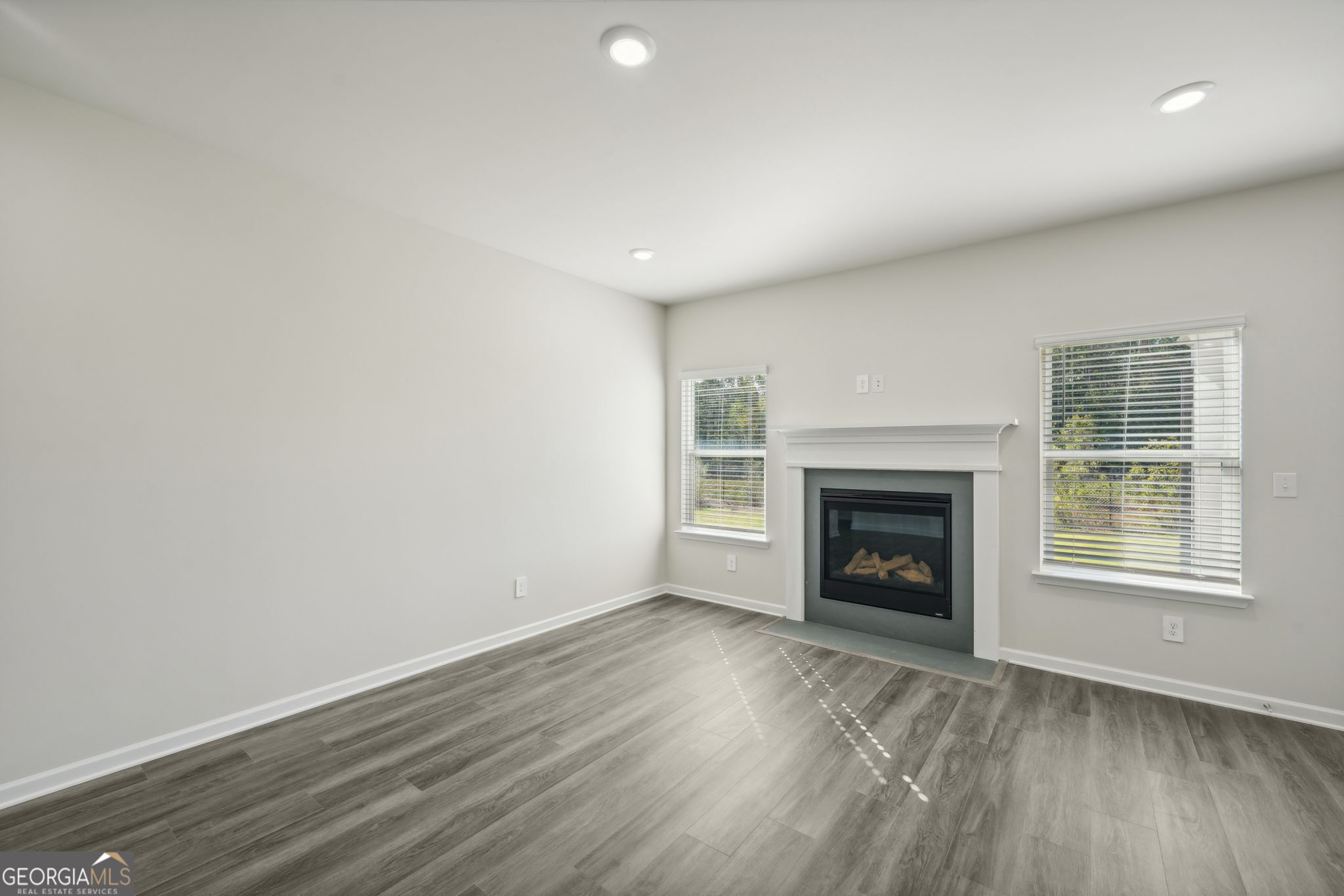 Creekside at Oxford Park - Residential