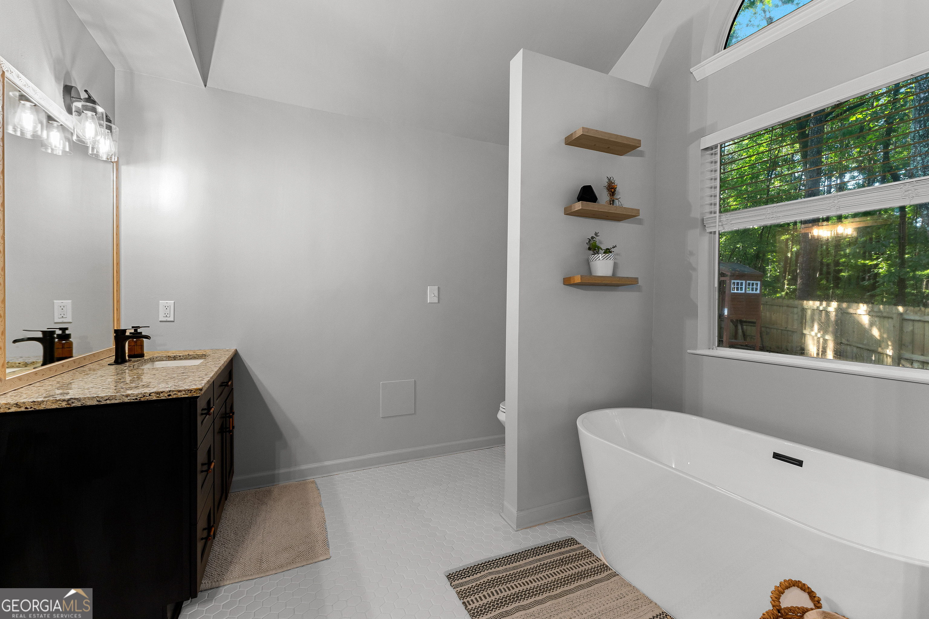 Sharpsburg, Georgia 30277, United States, 3 Bedrooms Bedrooms, ,3 BathroomsBathrooms,Residential,Active,135924