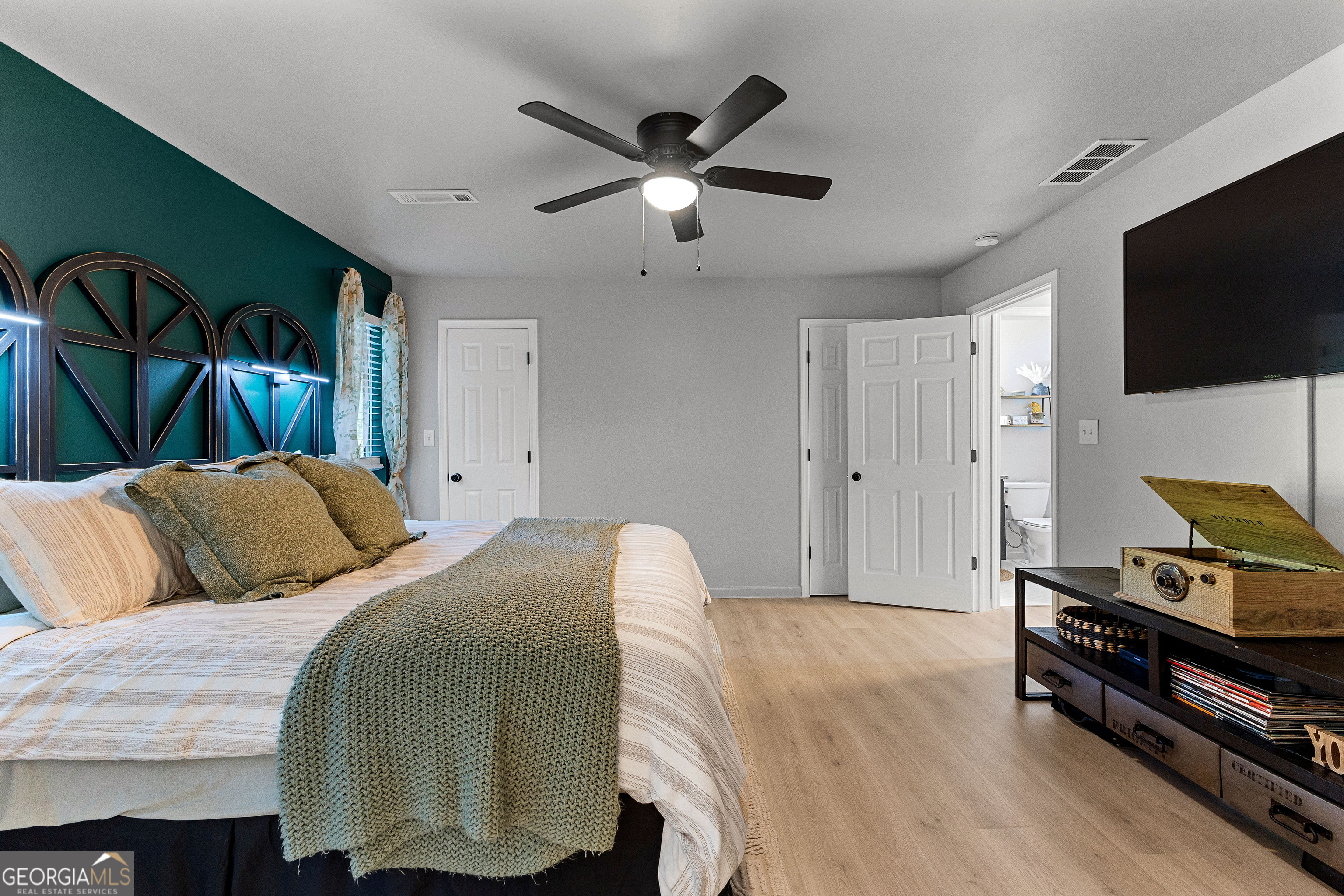 Sharpsburg, Georgia 30277, United States, 3 Bedrooms Bedrooms, ,3 BathroomsBathrooms,Residential,Active,135924