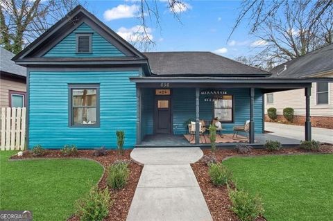 Photo of 656 Shelton Avenue SW, Atlanta, GA 30310 (MLS # 10670967)
