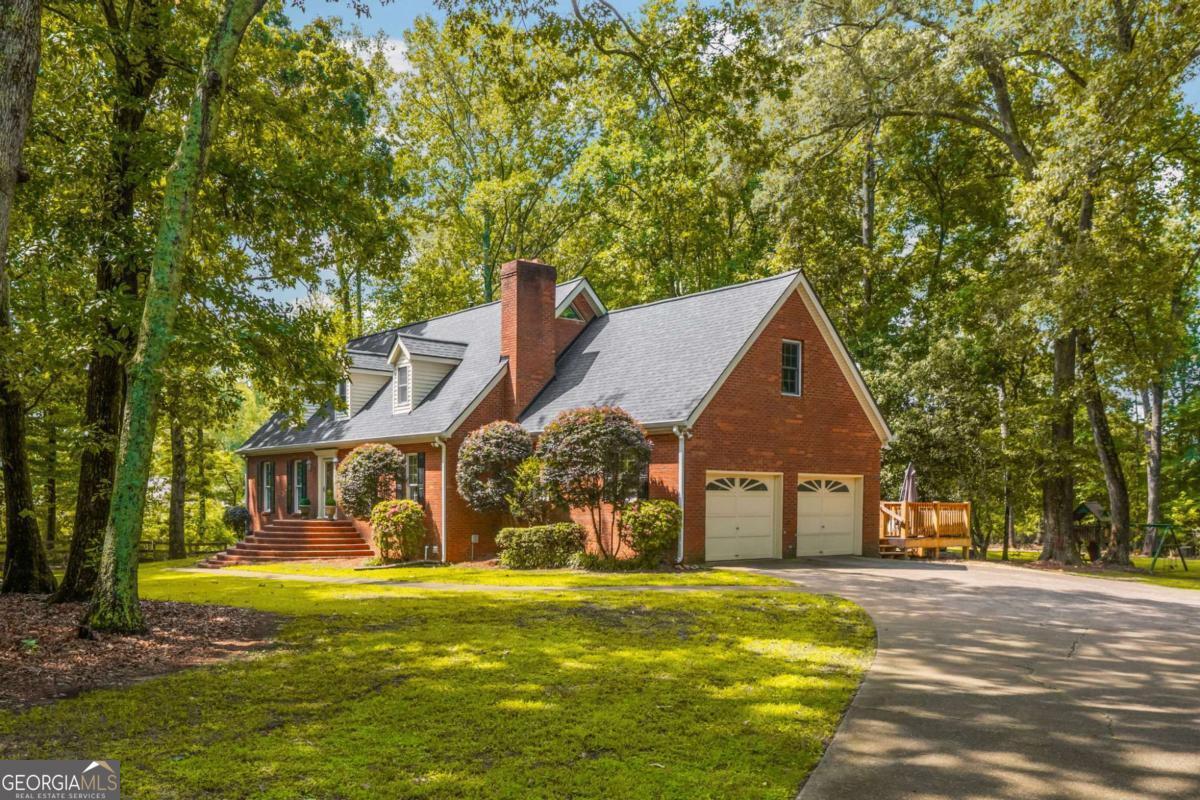 6695 Woodstock RD