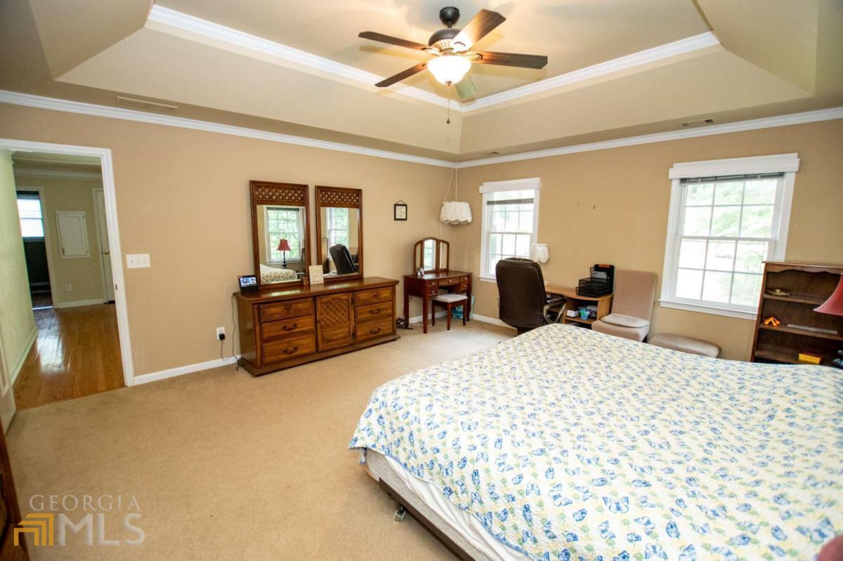 Coopers Pond - Residential