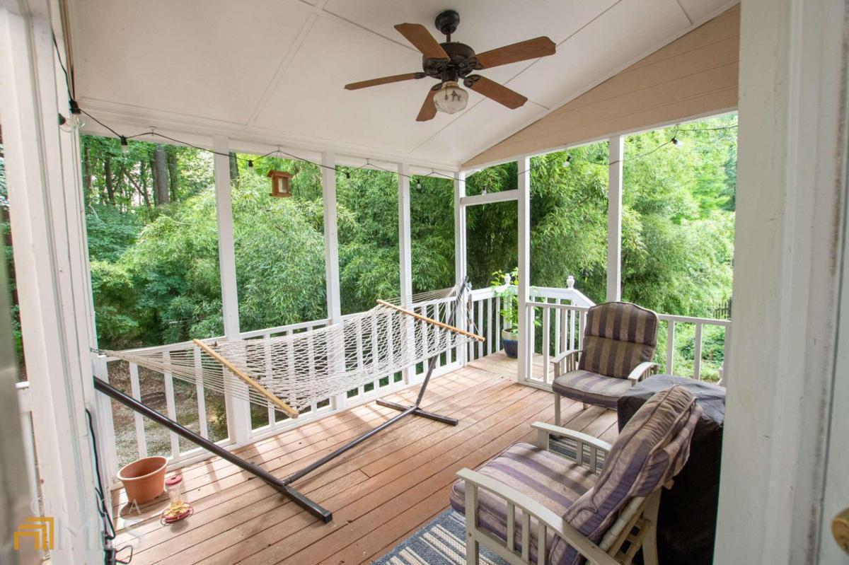 Coopers Pond - Residential
