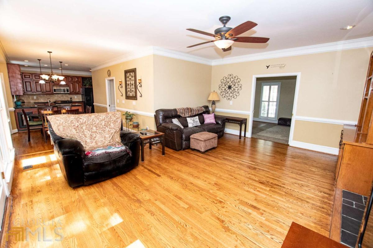 Coopers Pond - Residential