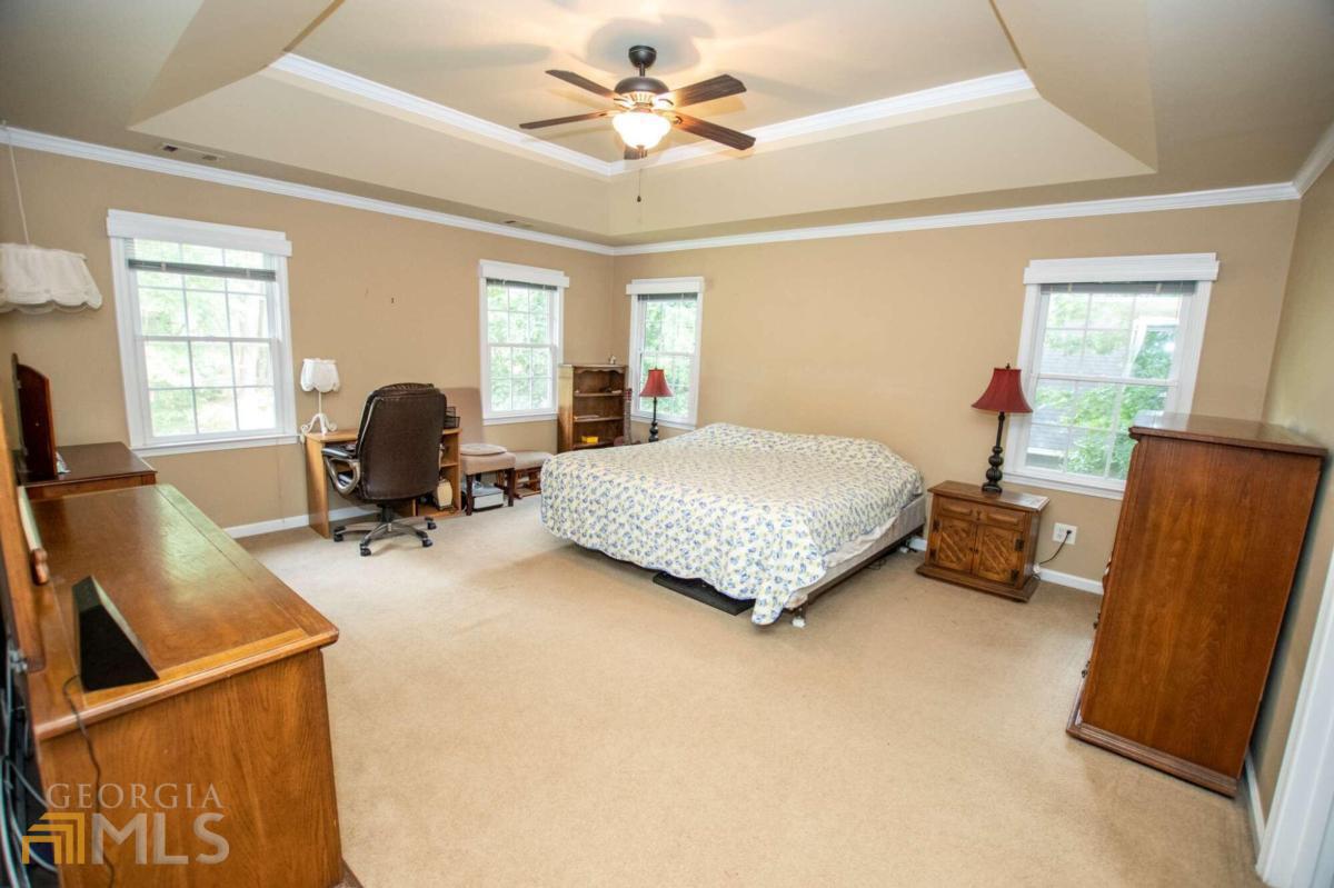 Coopers Pond - Residential