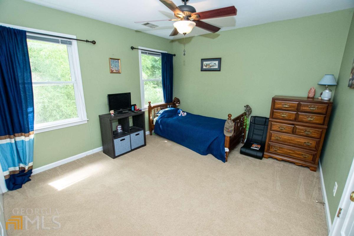 Coopers Pond - Residential