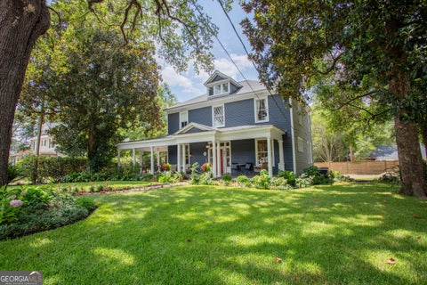 Photo for 401 E Jefferson ST