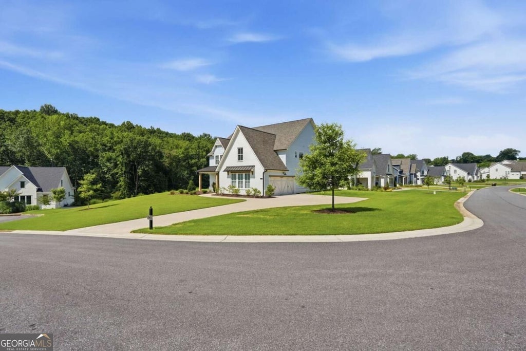 Photo of 8210 Long Knoll Way, Gainesville, GA 30506 (MLS # 10868154)