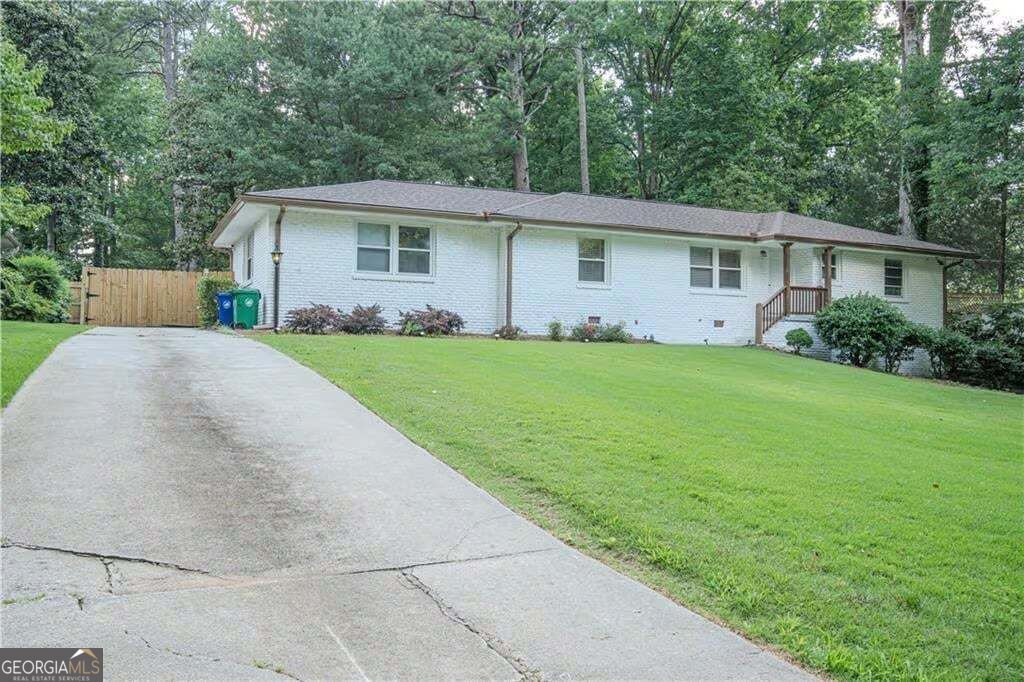 Photo of 1850 Acuba Lane NE, Atlanta, GA 30345 (MLS # 10867760)
